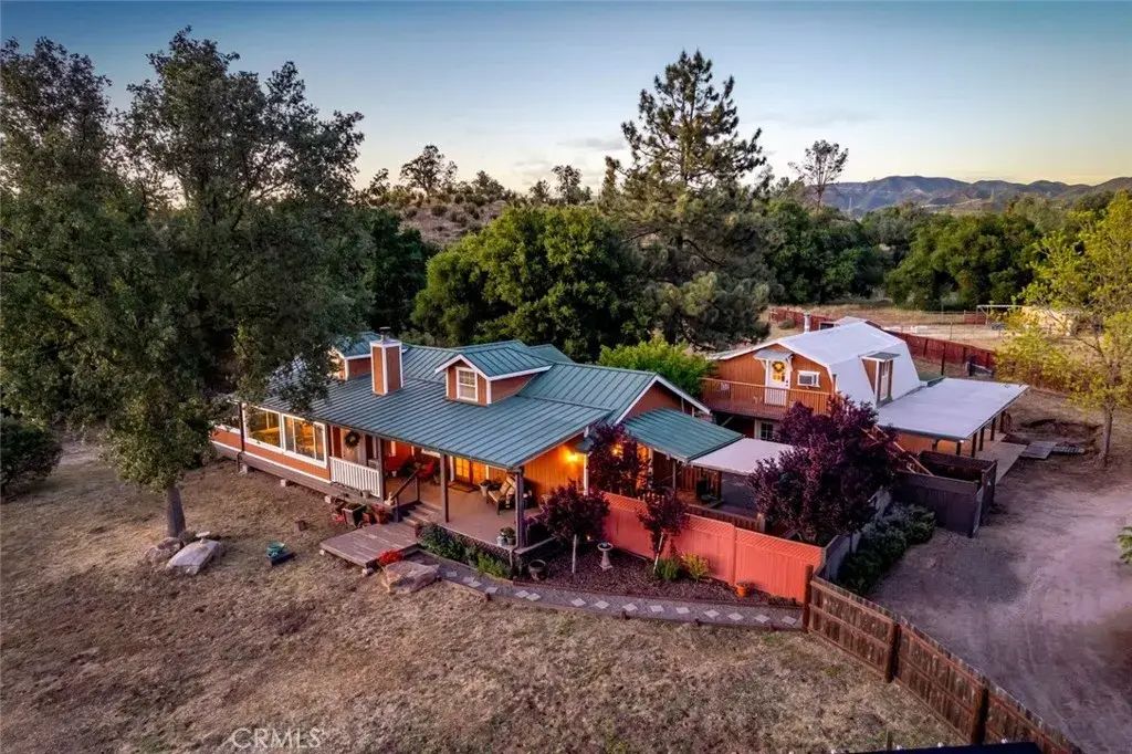 1350 Parkhill, Santa Margarita