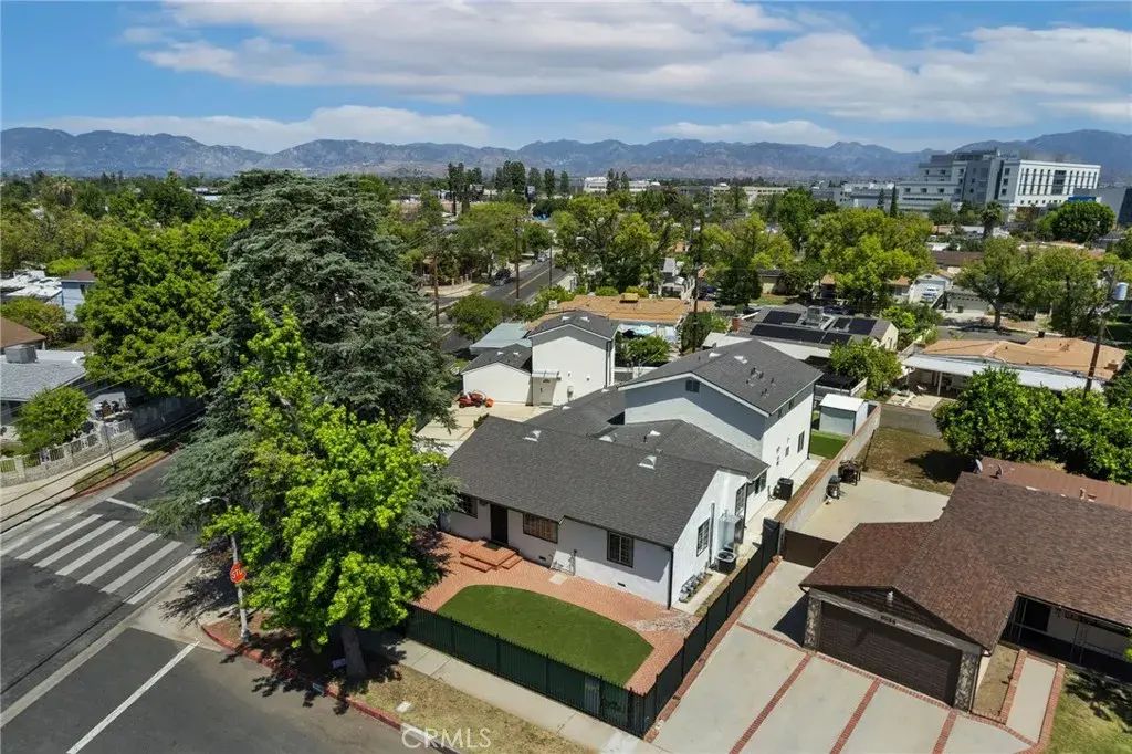 8040 Ranchito Avenue, Panorama City