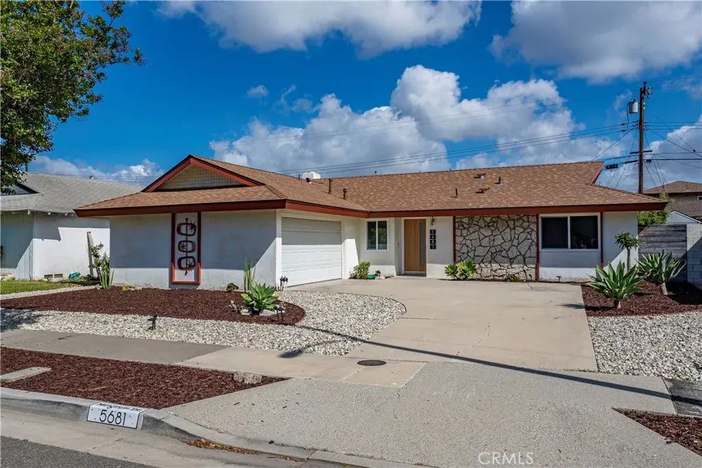 5681 Mangrum, Huntington Beach