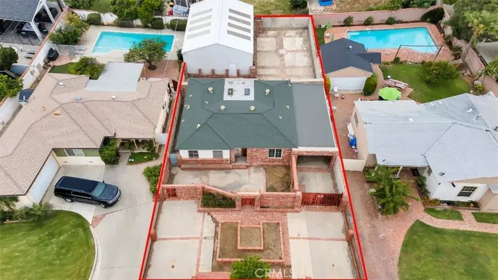 9949 Noble Avenue, Mission Hills (san Fernando)