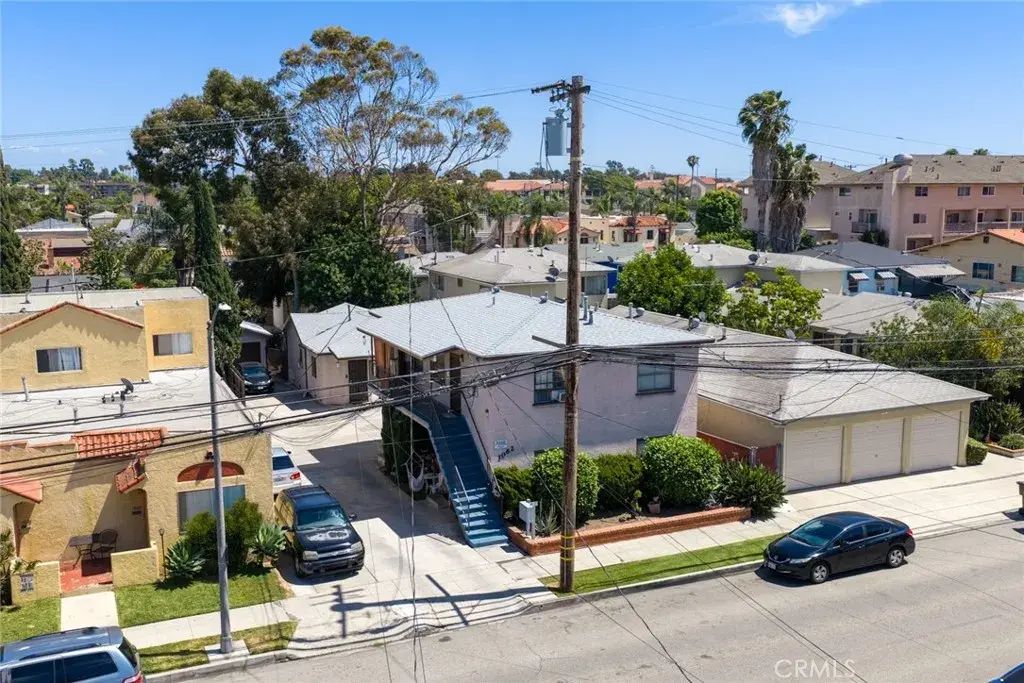 1062 Termino Avenue, Long Beach
