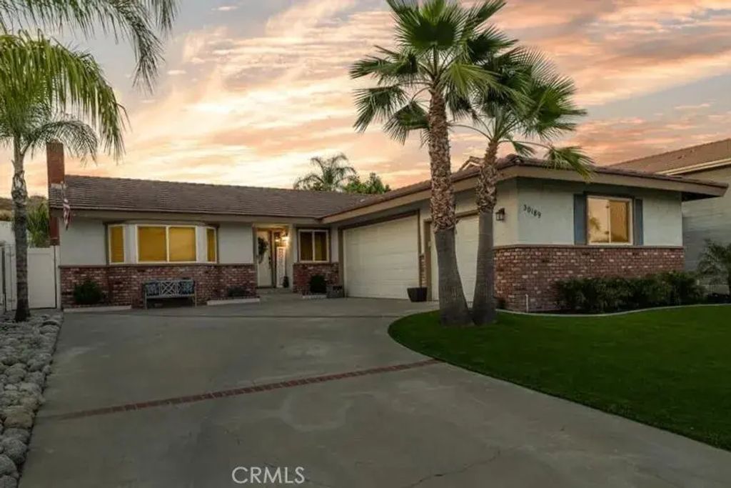 30189 Longhorn Drive, Canyon Lake