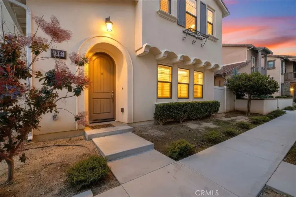 1866 Harvest Circle, Tustin