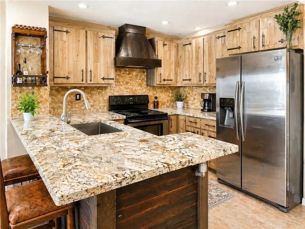 25023 Peachland Avenue 253, Newhall