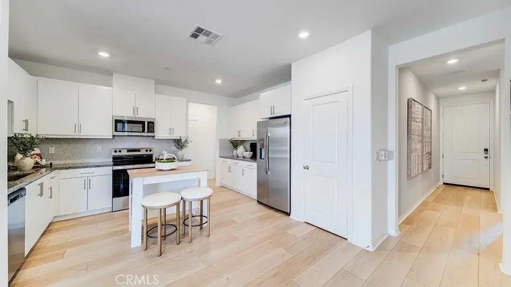 27272 Sitar Circle, Menifee
