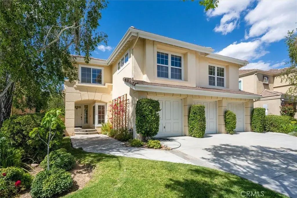 23029 Weymouth Place, Valencia