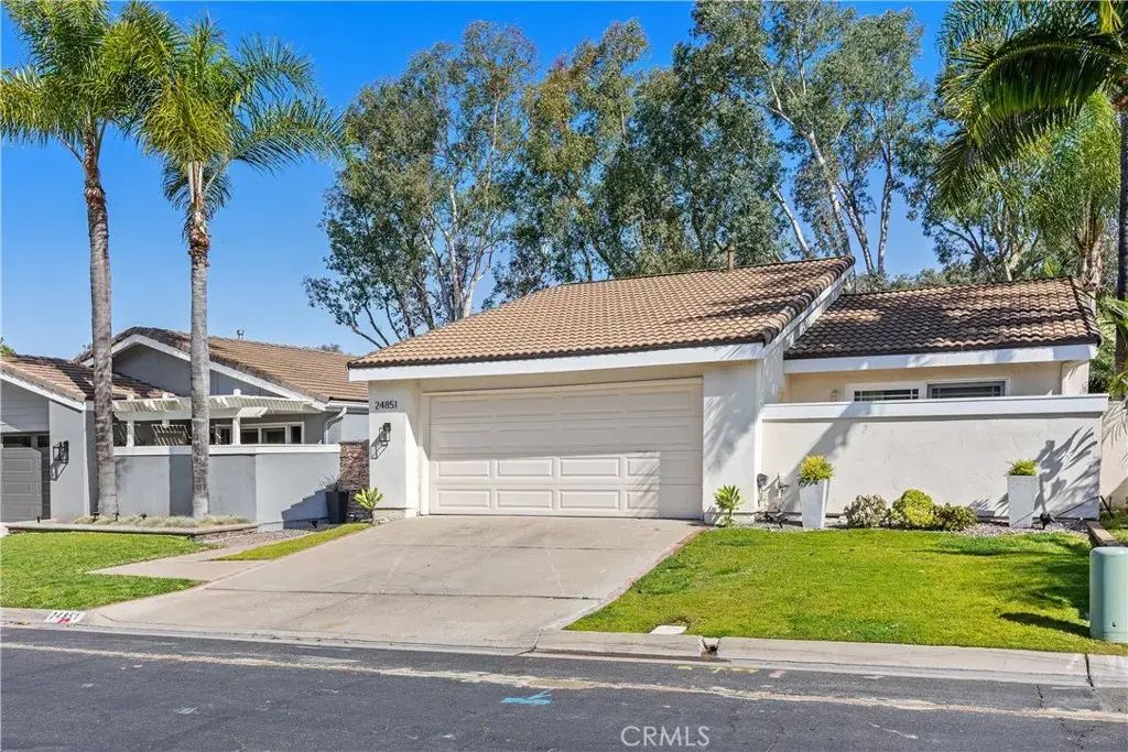 24851 Woodside, Lake Forest
