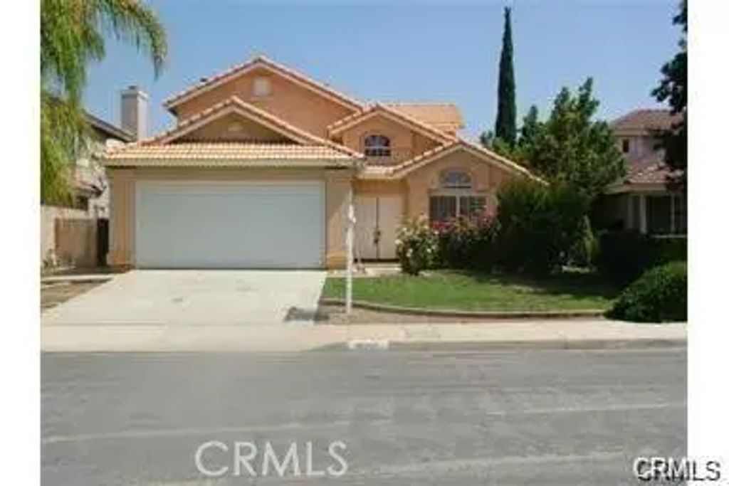19954 Promenade, Riverside