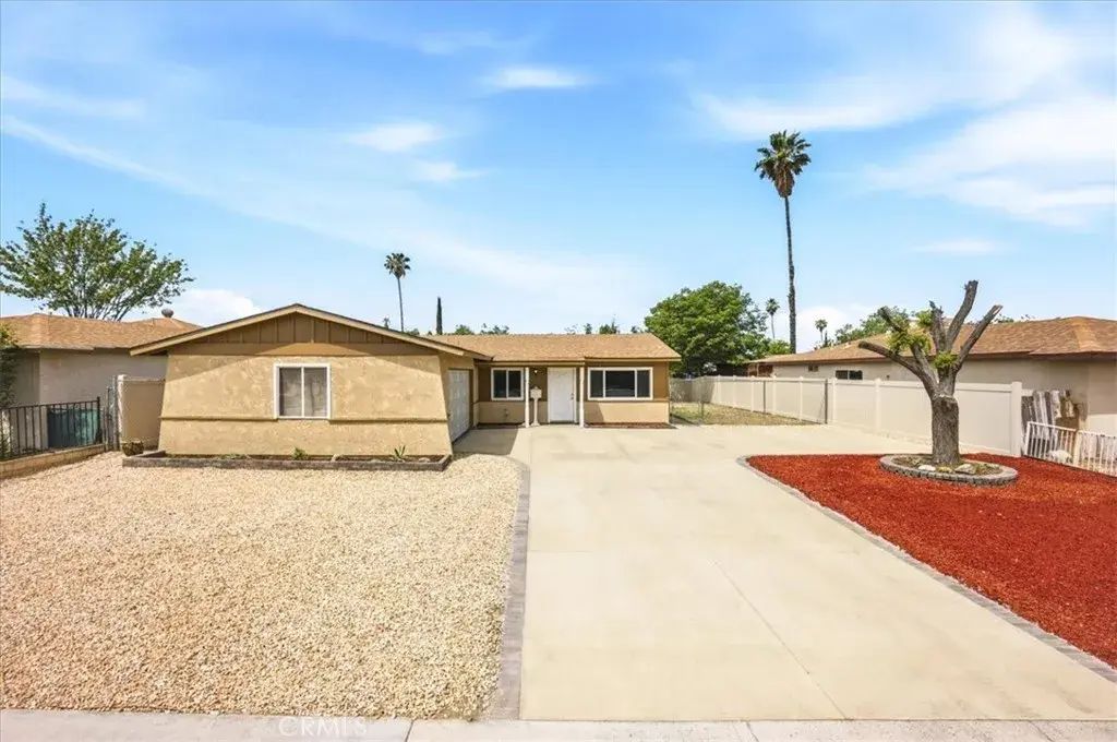 26453 Columbia, Hemet