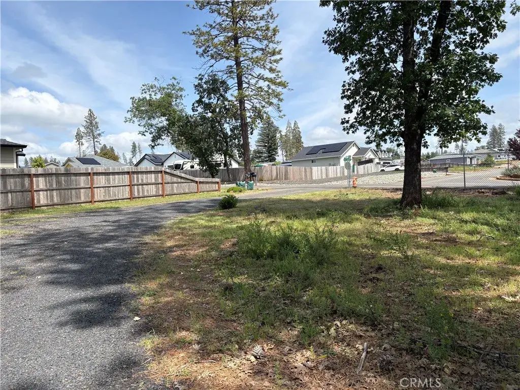 5817 Crestview, Paradise