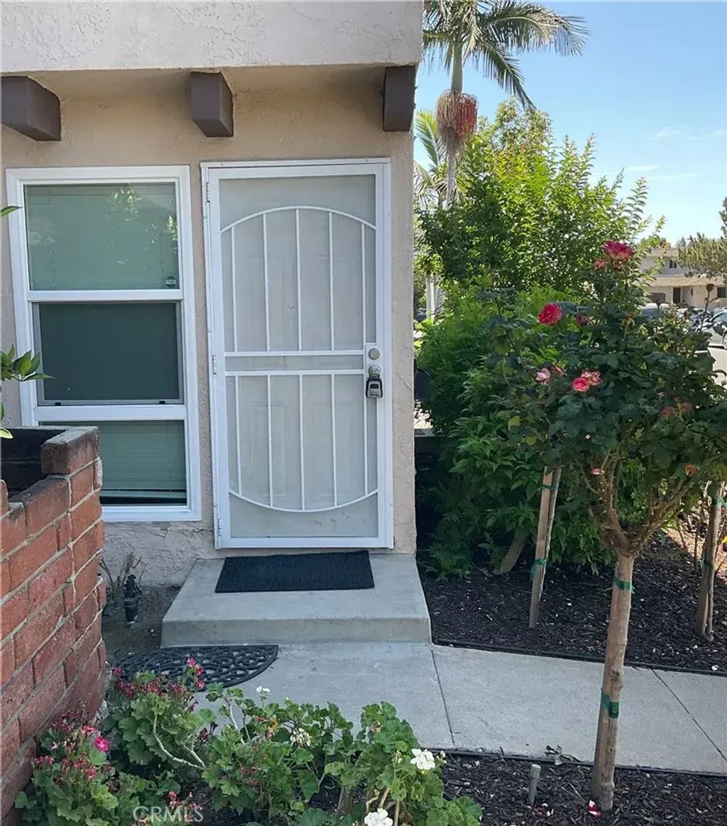 336 W La Veta Avenue D, Orange