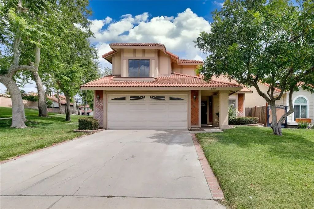 1188 W Van Koevering, Rialto