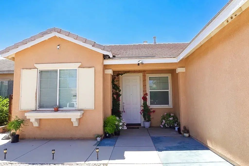 13656 Sandpiper Place, Victorville