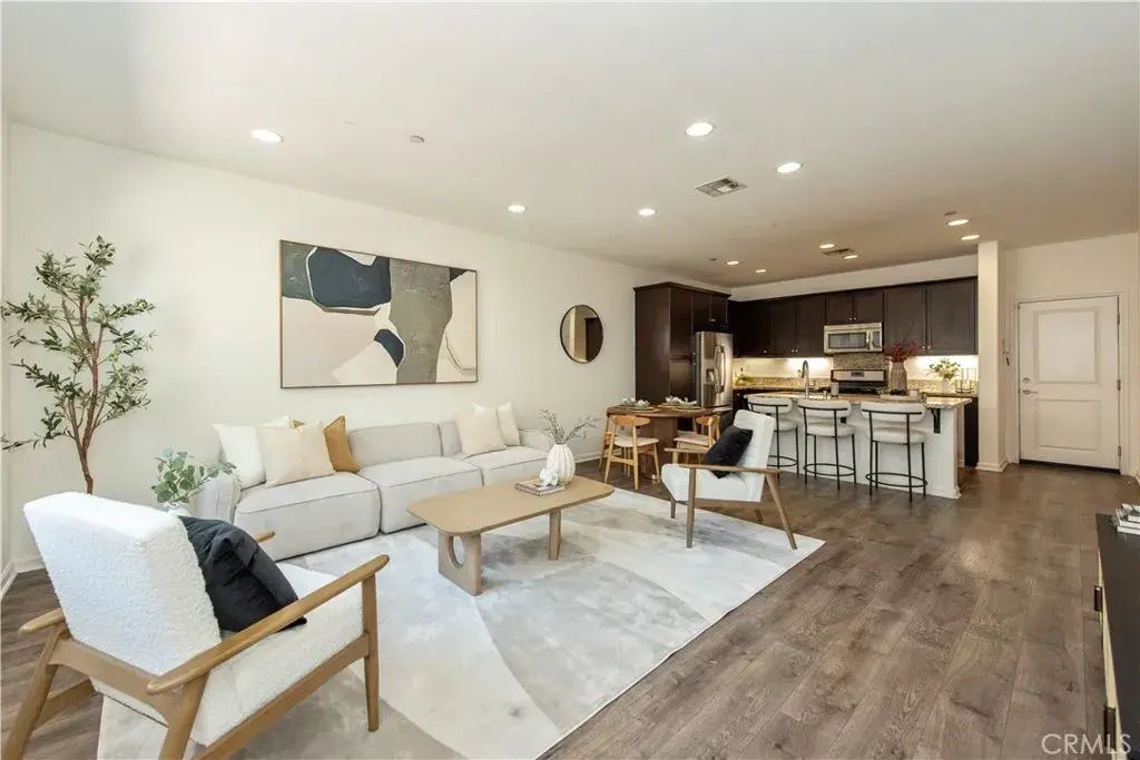 725 N Via Dolcetto, Ontario