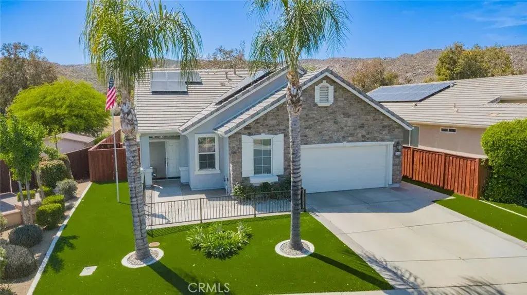 565 Pooley, Hemet