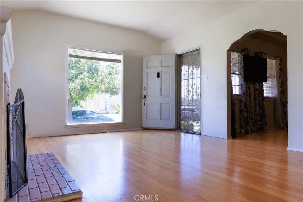8847 Ruthelen, Los Angeles