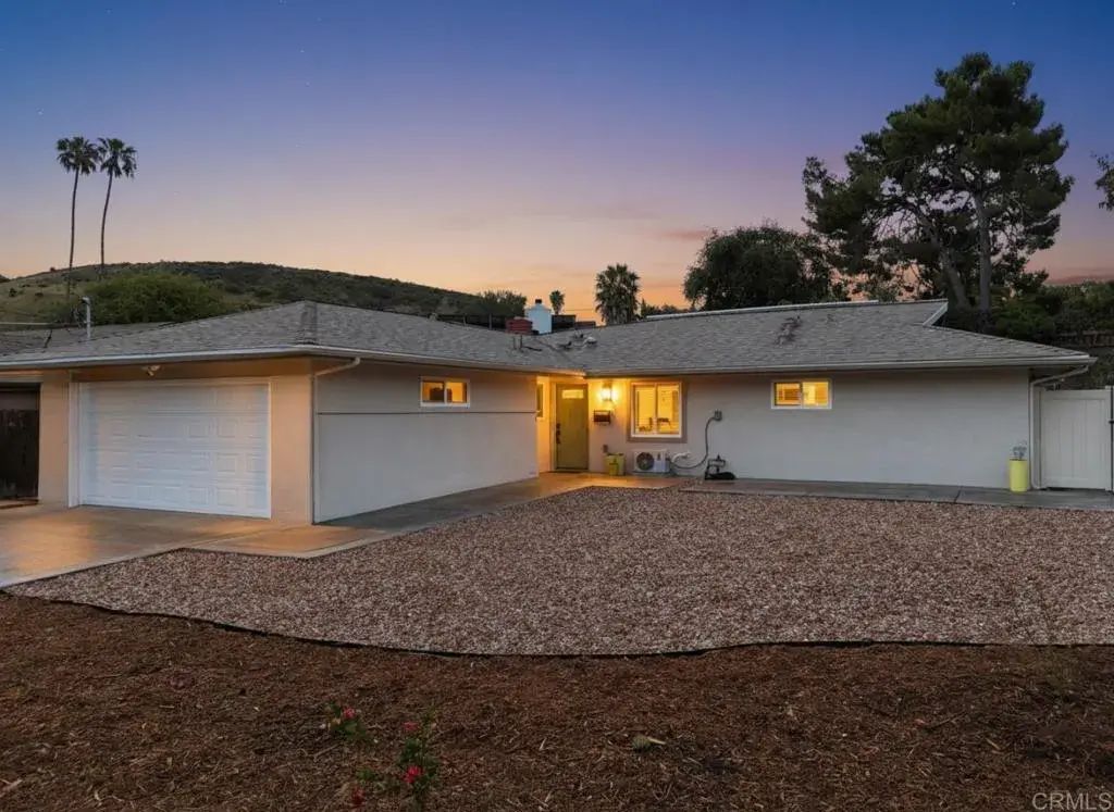 12401 Metate Lane, Poway