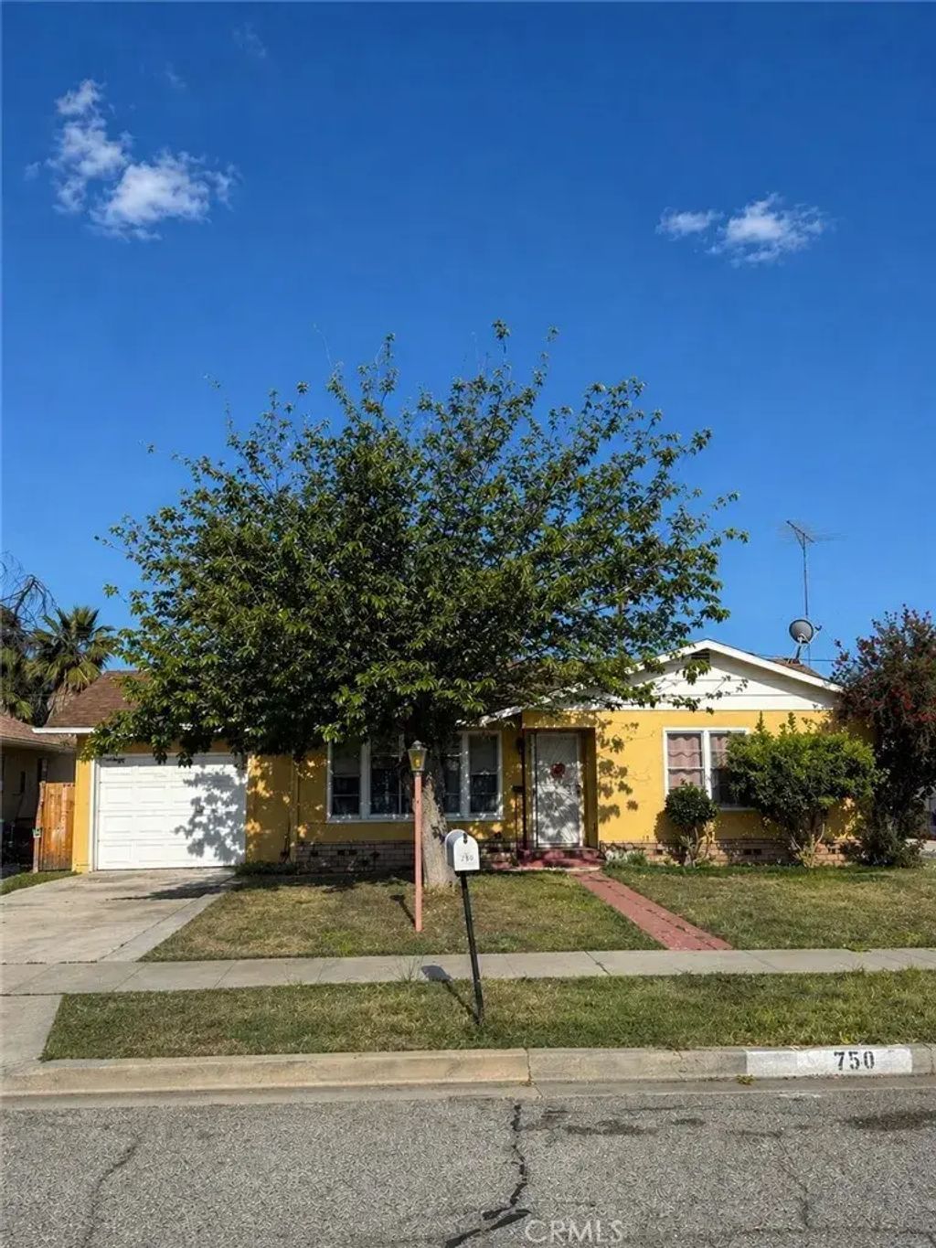 434 S Harvard Street, Hemet
