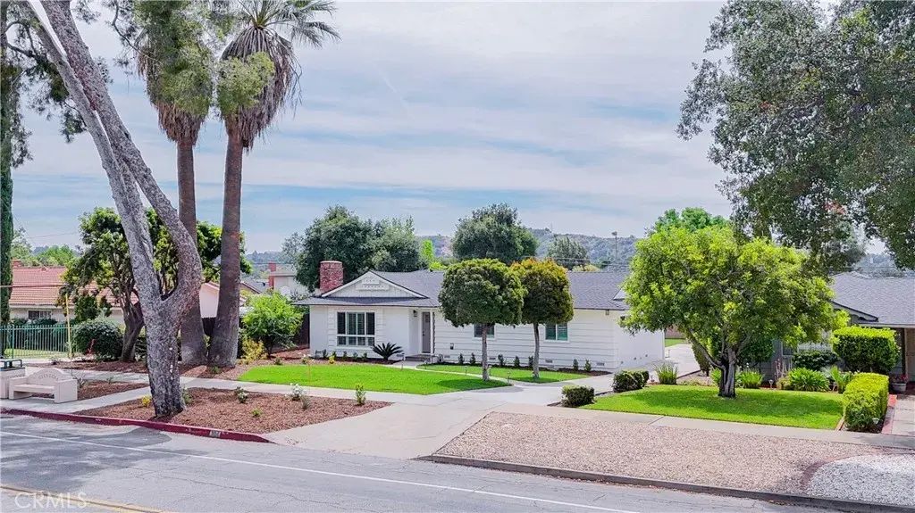 662 E Foothill, Glendora