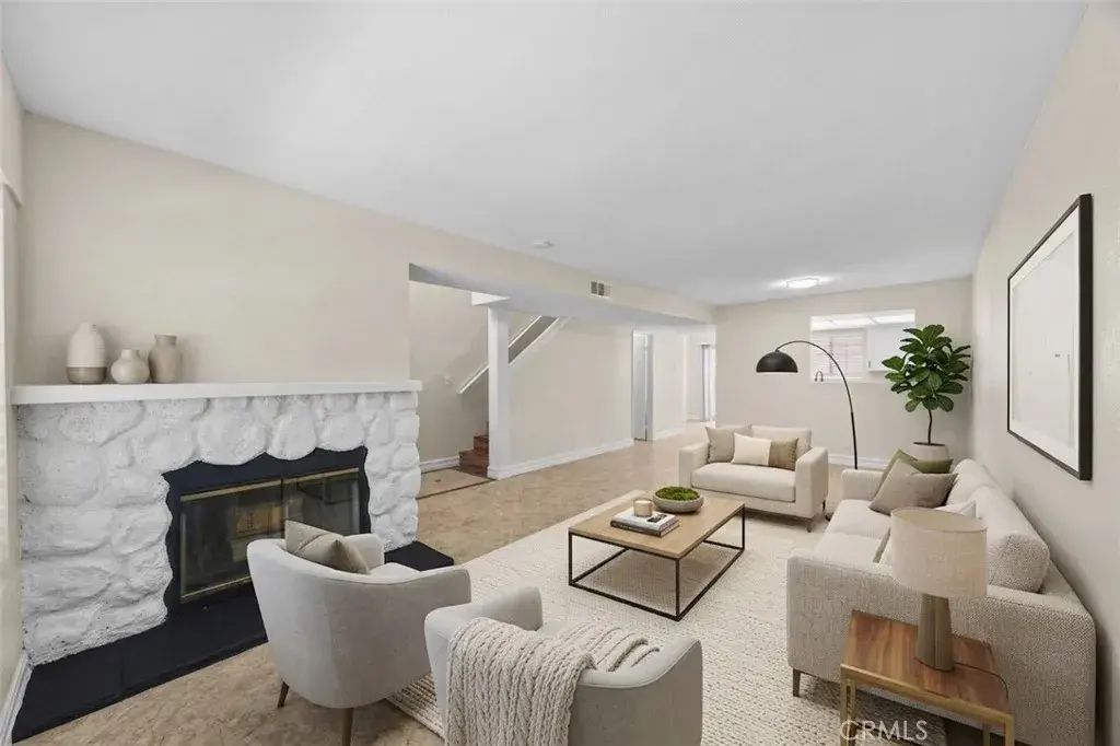 174 W Walnut B, Rialto