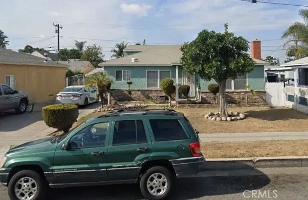 10107 Otis, South Gate