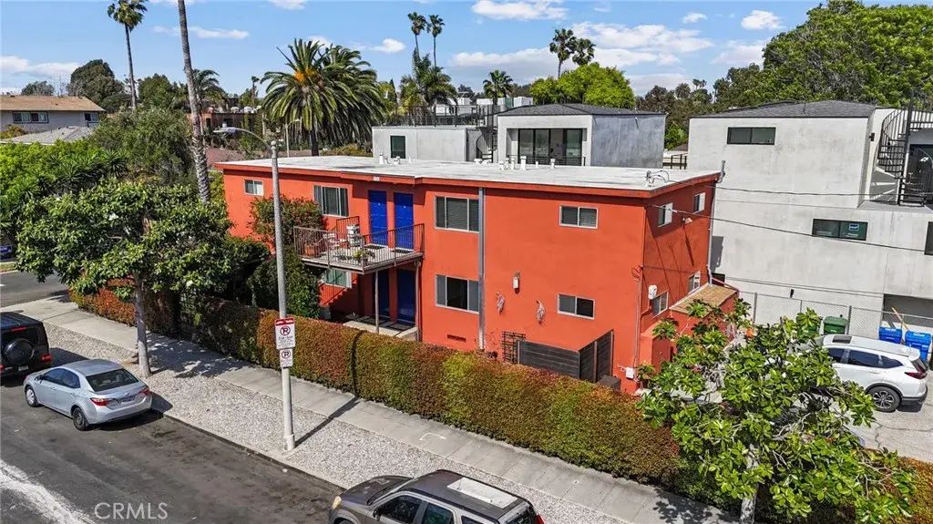 502 Westminster, Venice