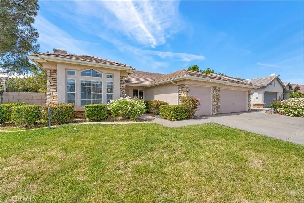 4100 De Anza, Palmdale