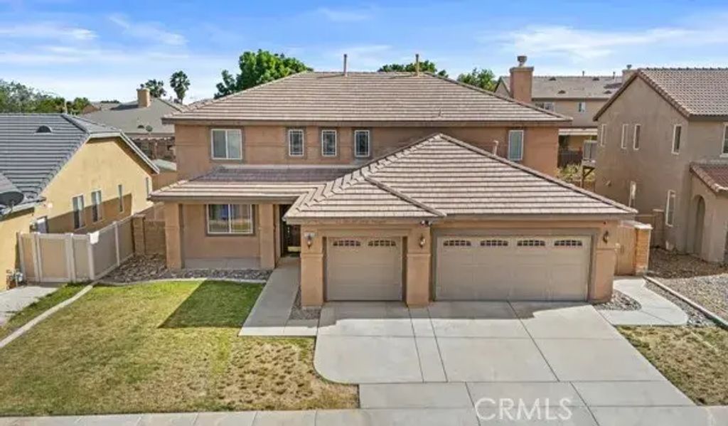 13755 Thrush Court, Victorville