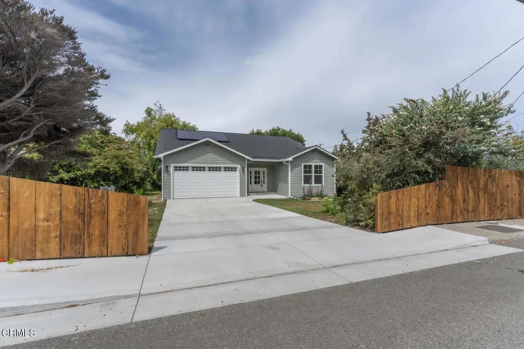 151 Dana Street, Fort Bragg