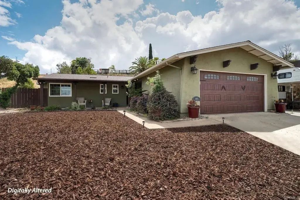 13833 Los Coches Road East, El Cajon
