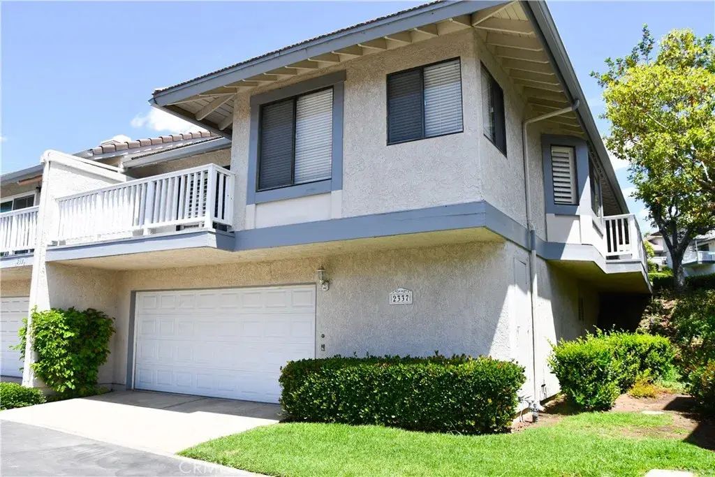 2337 E Skyline Drive, Brea