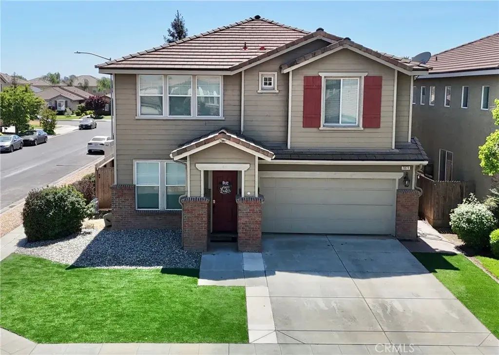 7071 E Dayton, Fresno