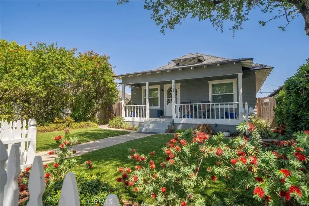 124 N Vista Bonita Avenue, Glendora