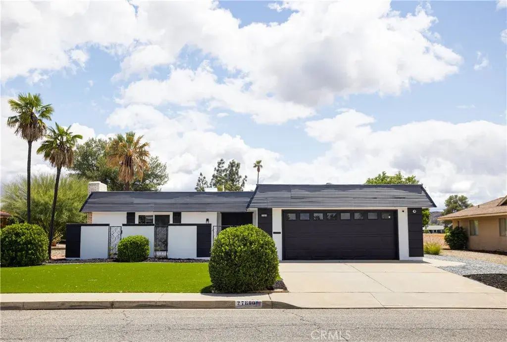 27800 Grosse Point, Menifee