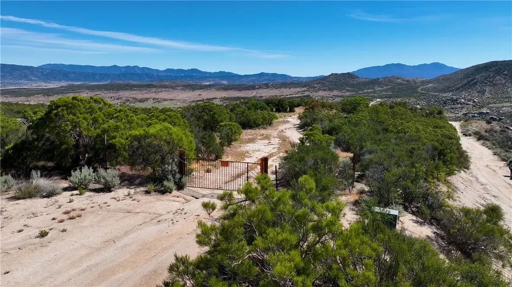 55355 Tule Peak, Anza