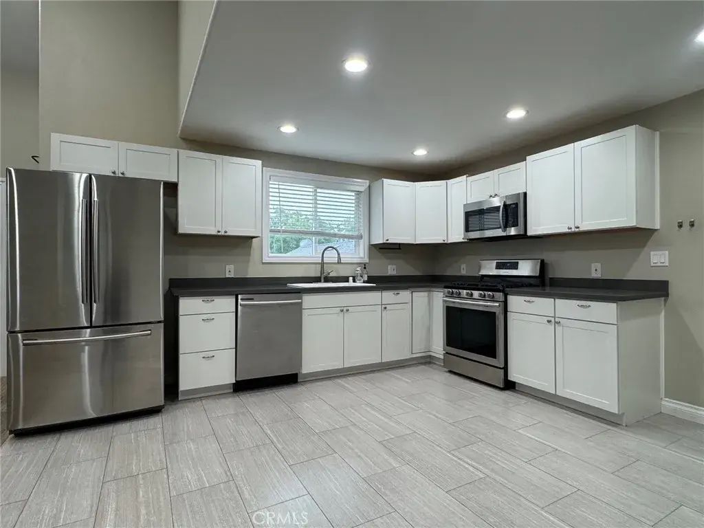 16357 Vintage Street, North Hills
