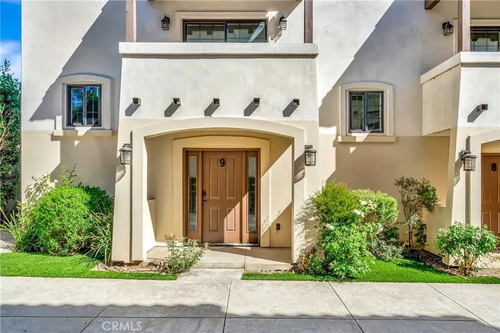 1101 N Maclay 9, San Fernando