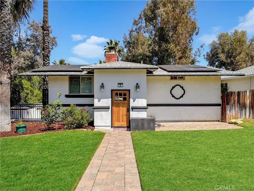 19 Sherril, Redlands