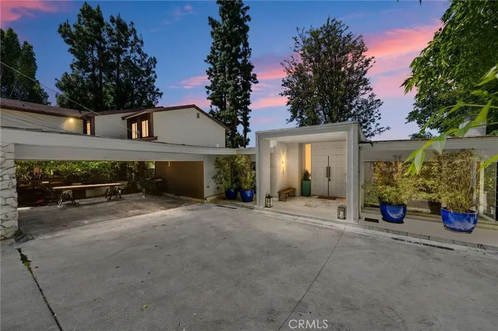 4781 Galendo Street, Woodland Hills