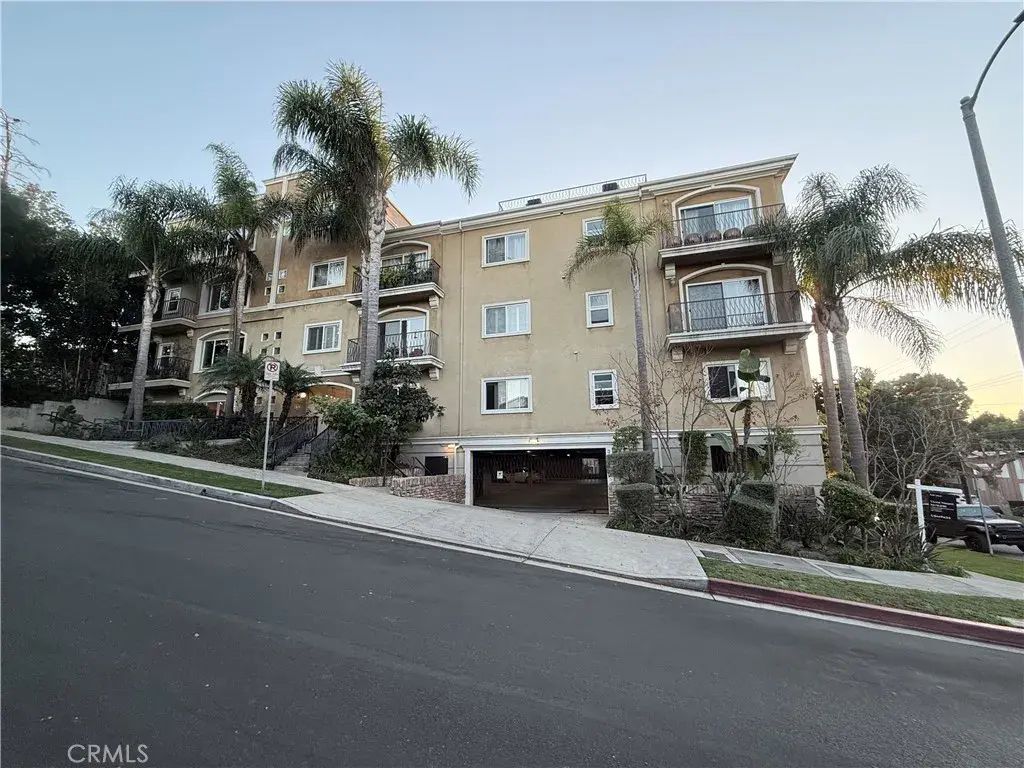3401 S Bentley Avenue 203, Los Angeles