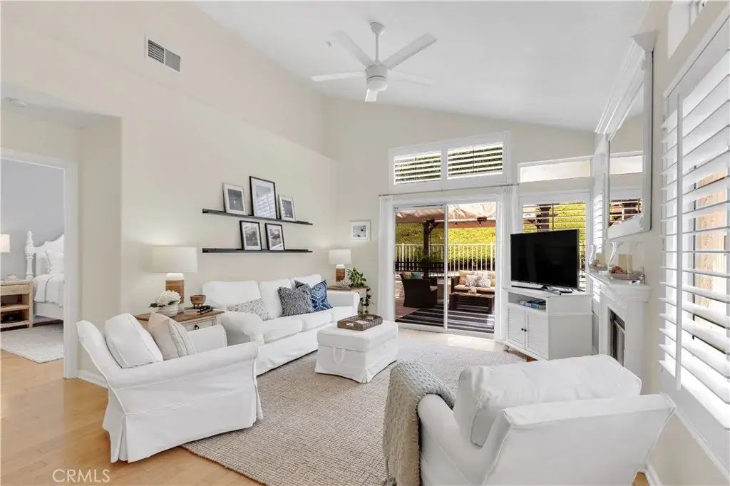25 Gema, San Clemente