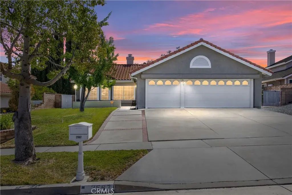 2567 Via Pacifica, Corona