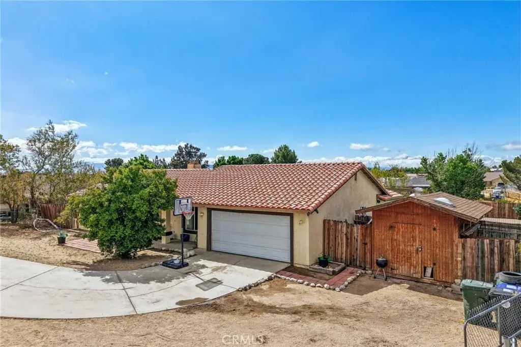 16315 Winona, Victorville