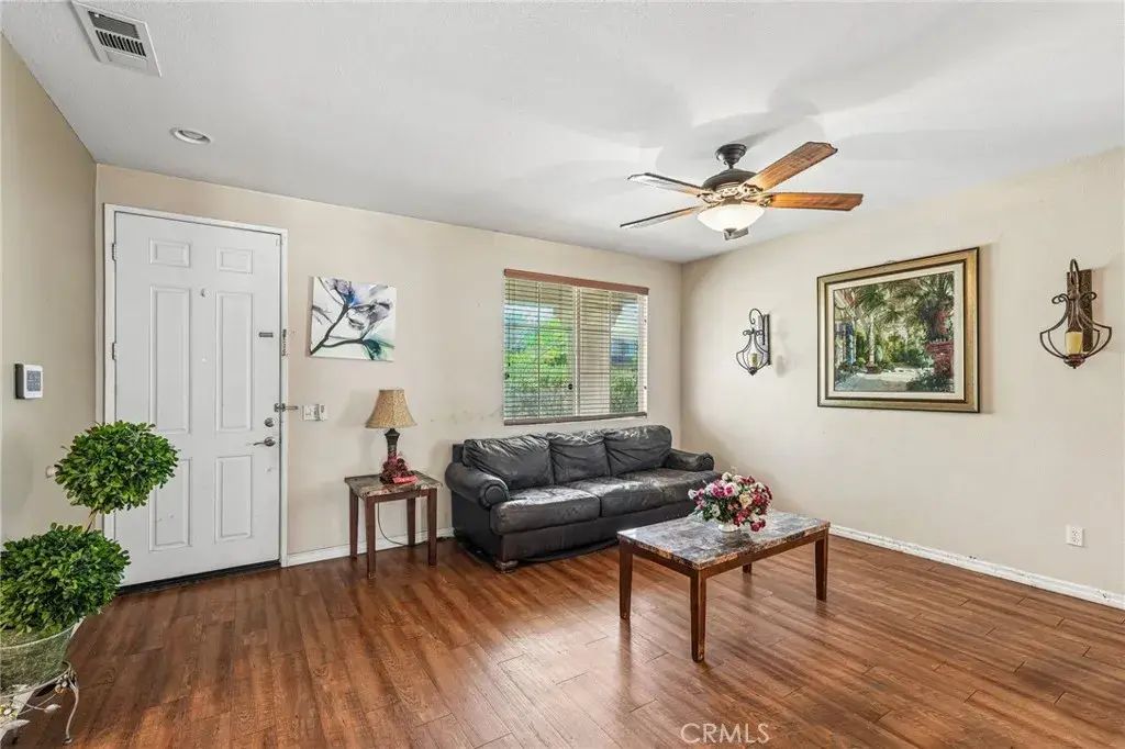 13572 Kitty Hawk, Victorville