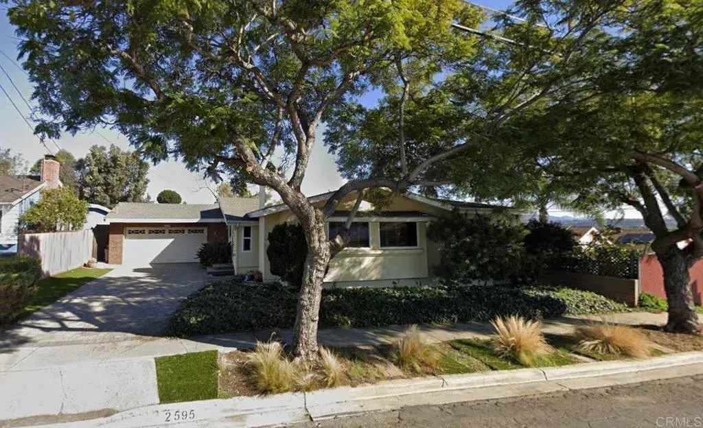 2595 Calle Tres Lomas, 