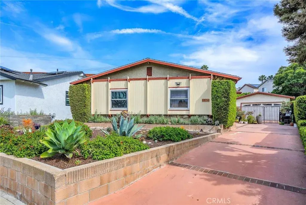 1350 244th, Harbor City