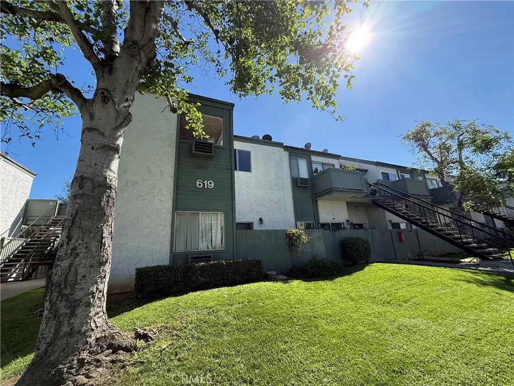 619 N Bristol 23, Santa Ana
