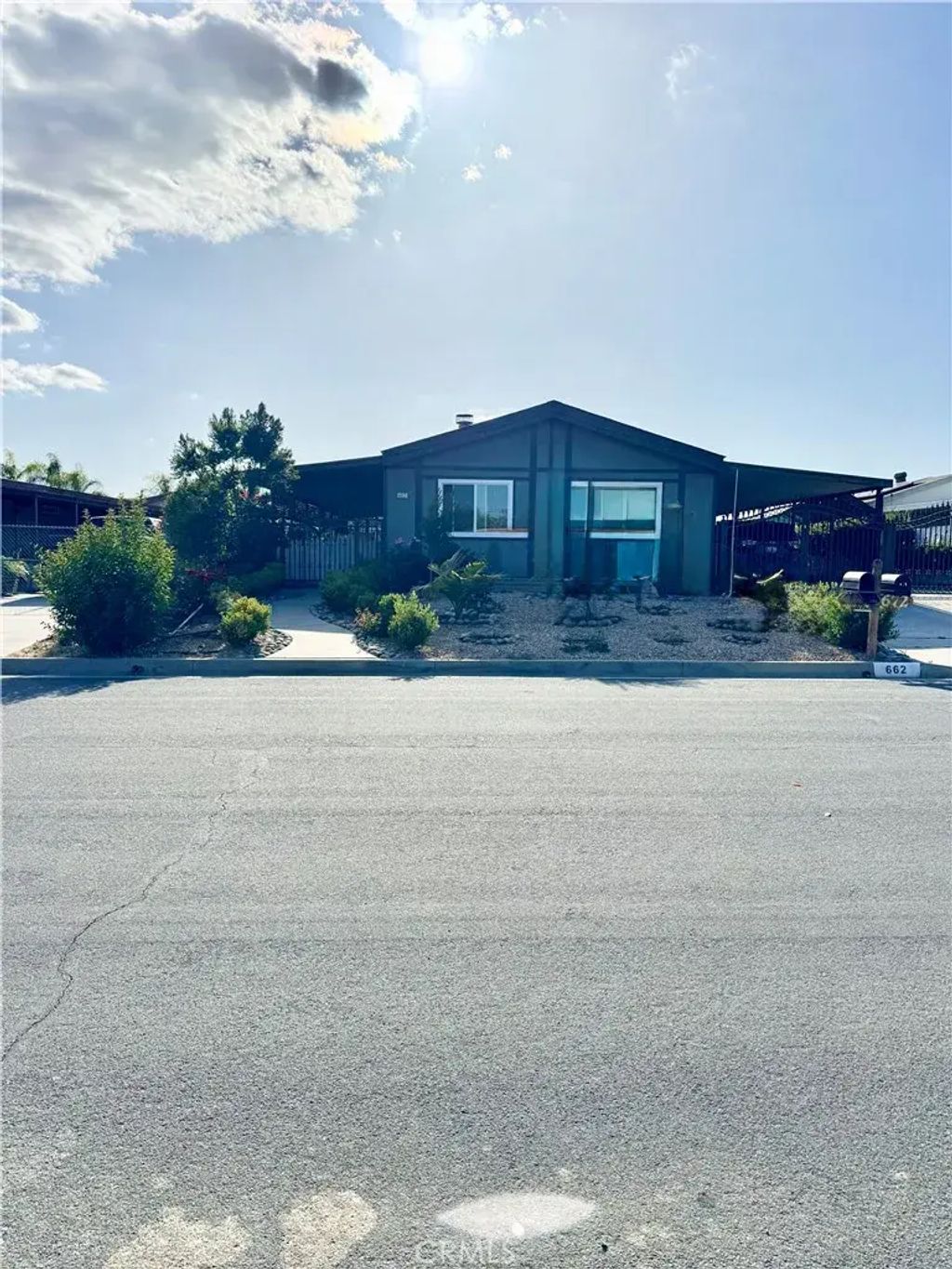 662 Roadrunner Way, Perris