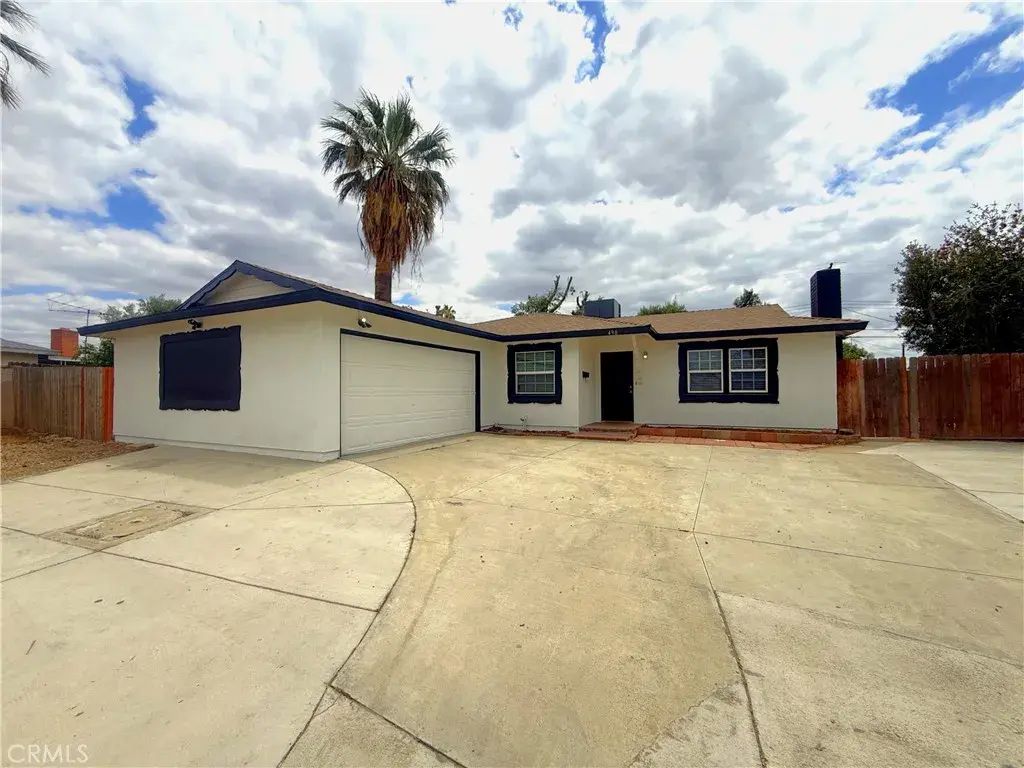 490 Avignon Court, Riverside