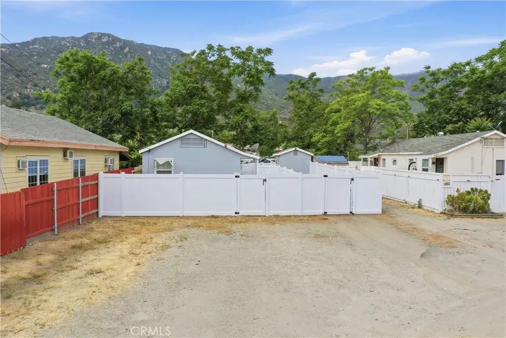 17797 Grand A & B, Lake Elsinore